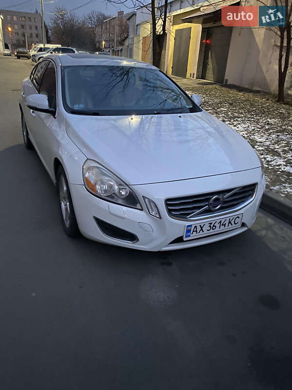 Седан Volvo S60 2011 в Харькове