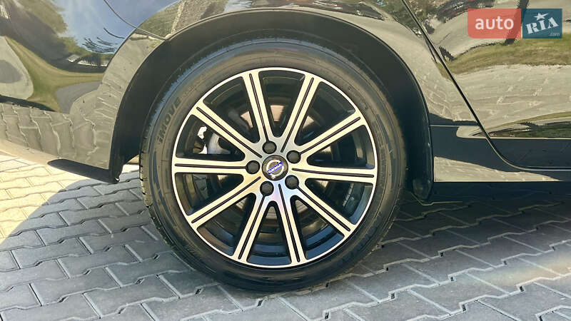 Седан Volvo S60 2016 в Ивано-Франковске