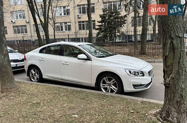 Седан Volvo S60 2014 в Києві