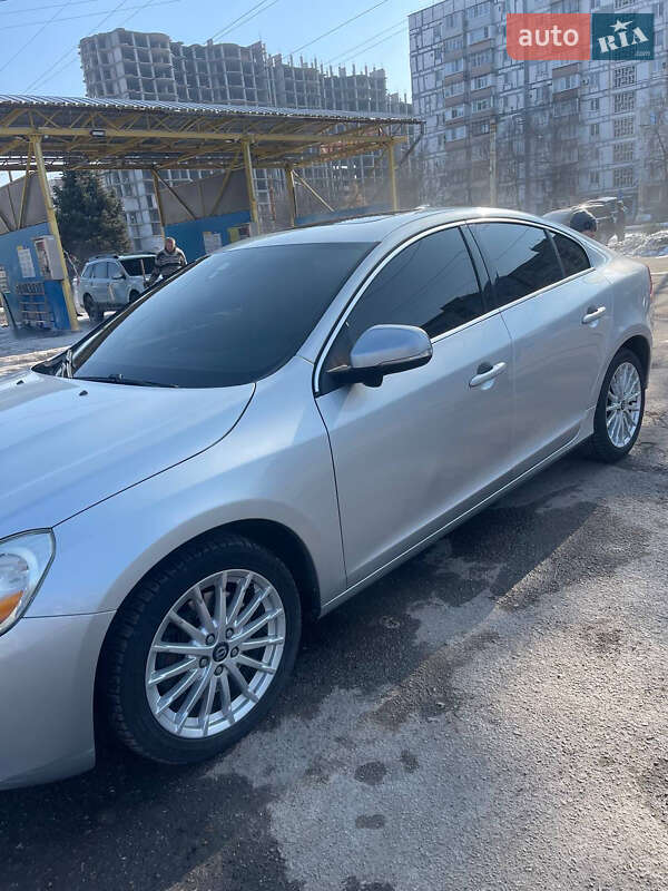 Седан Volvo S60 2011 в Запорожье фото 3 Седан Volvo S60 2011 в Запорожье