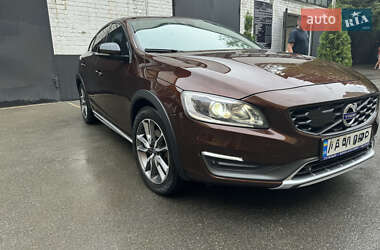 Седан Volvo S60 2016 в Киеве