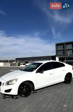 Седан Volvo S60 2011 в 