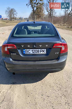 Седан Volvo S60 2010 в 
