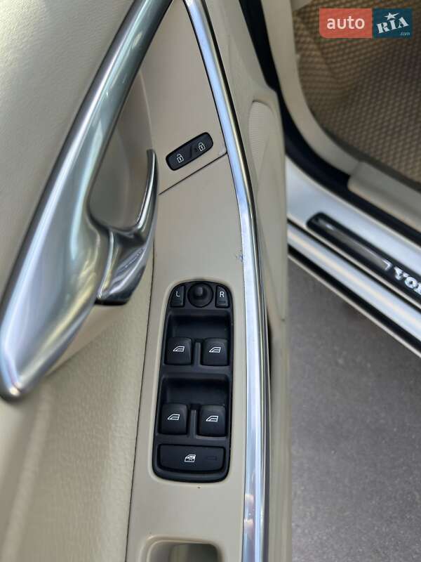 Седан Volvo S60 2013 в Білій Церкві