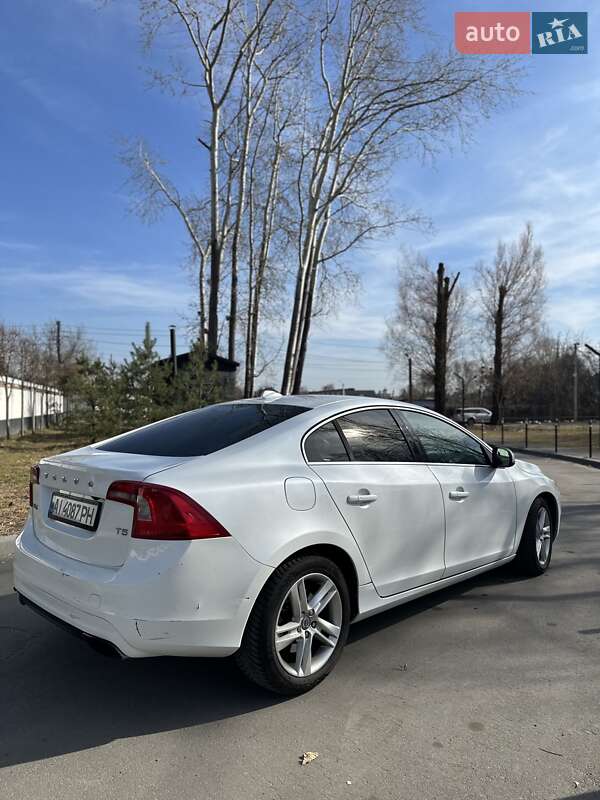 Седан Volvo S60 2013 в Білій Церкві
