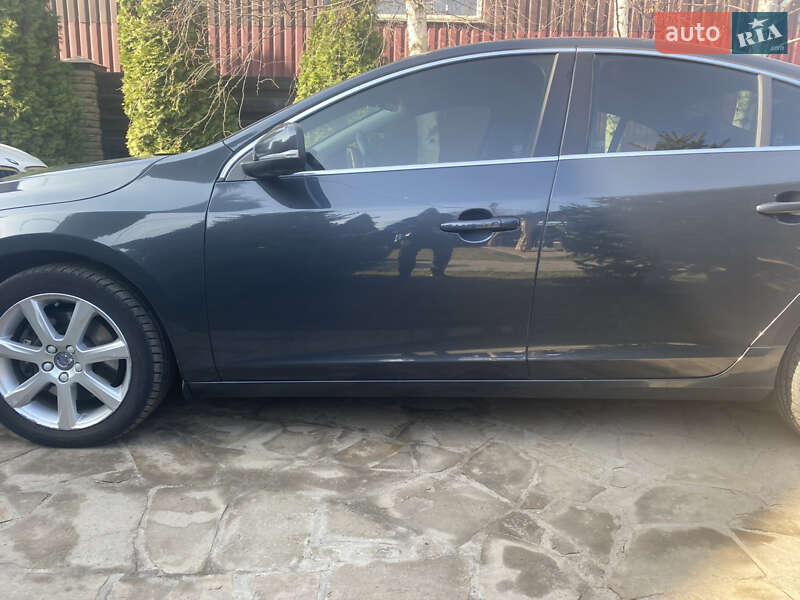 Седан Volvo S60 2016 в Броварах