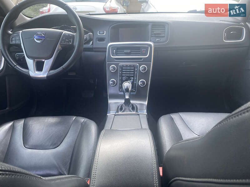 Седан Volvo S60 2016 в Броварах