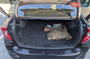 Седан Volvo S60 2013 в 