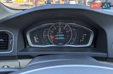 Седан Volvo S60 2013 в 