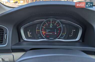 Седан Volvo S60 2013 в 