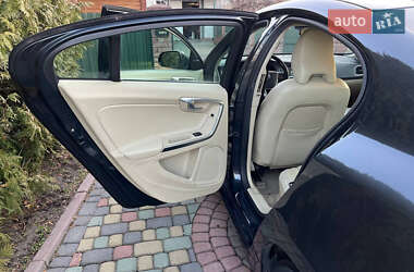 Седан Volvo S60 2011 в 