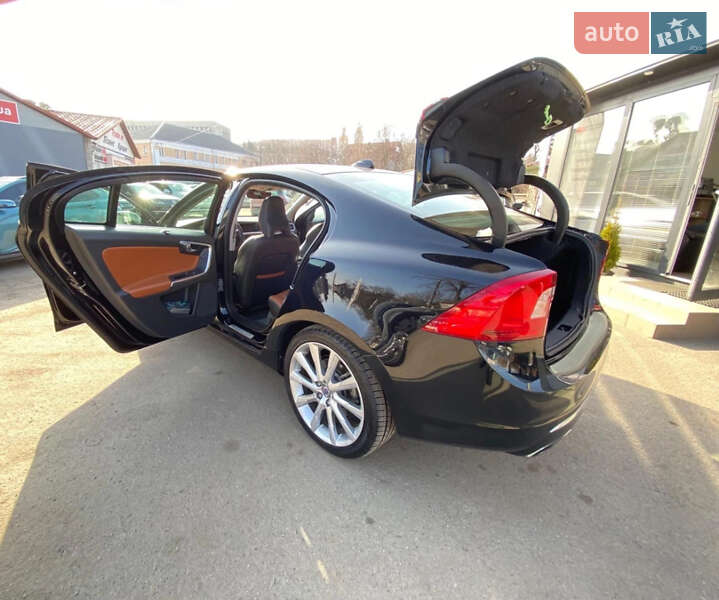 Седан Volvo S60 2017 в Виннице