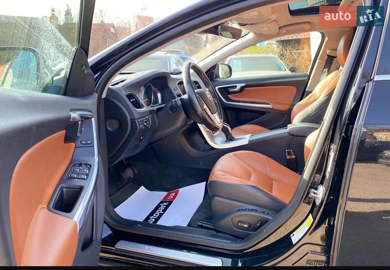 Седан Volvo S60 2017 в Виннице