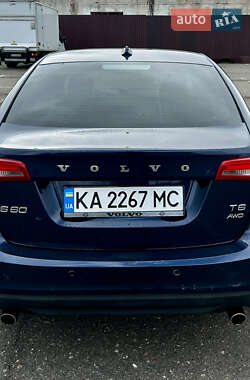 Седан Volvo S60 2010 в 