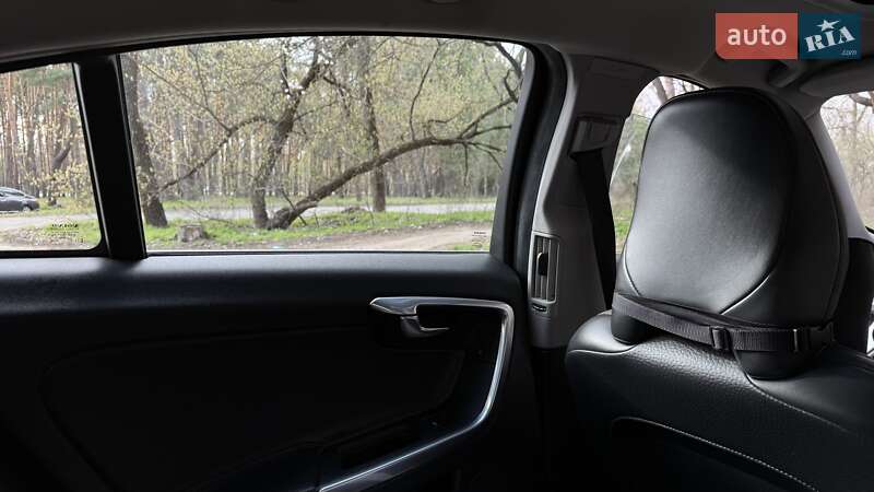 Седан Volvo S60 2011 в Кропивницком фото 17 Седан Volvo S60 2011 в Кропивницком