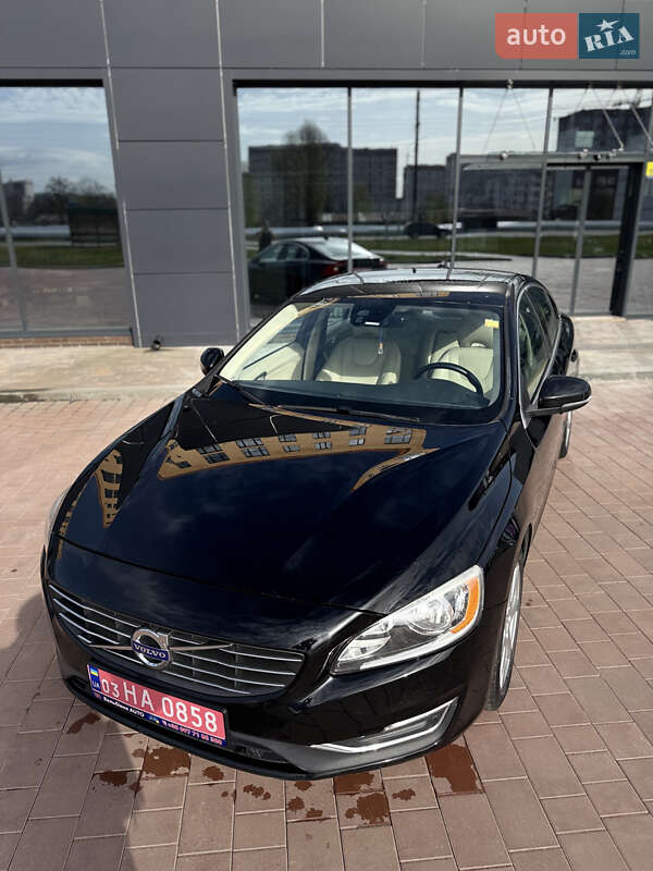 Седан Volvo S60 2016 в Нетешине