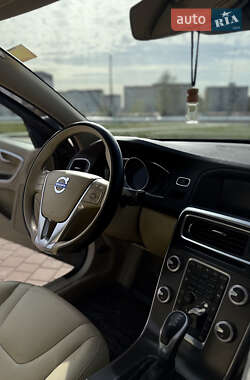 Седан Volvo S60 2016 в 