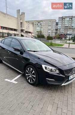 Седан Volvo S60 2017 в 