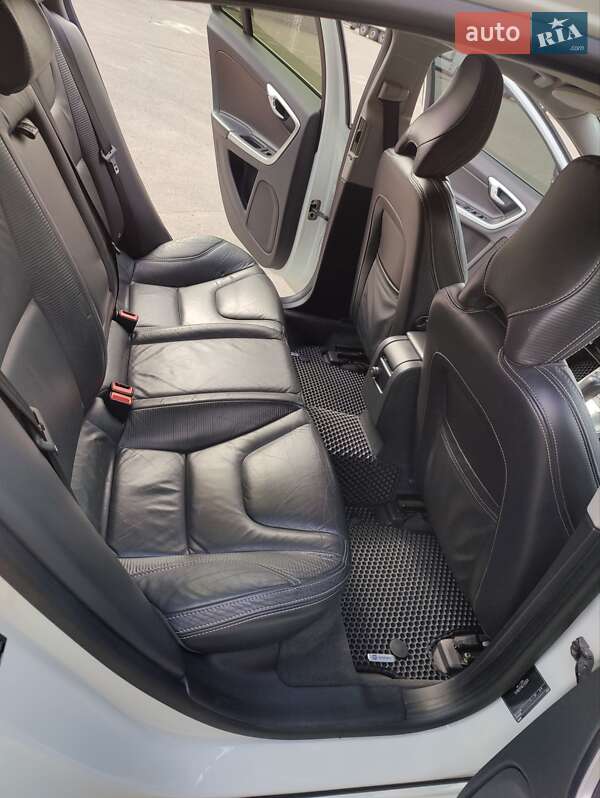 Седан Volvo S60 2011 в Харькове