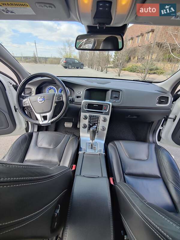 Седан Volvo S60 2011 в Харькове