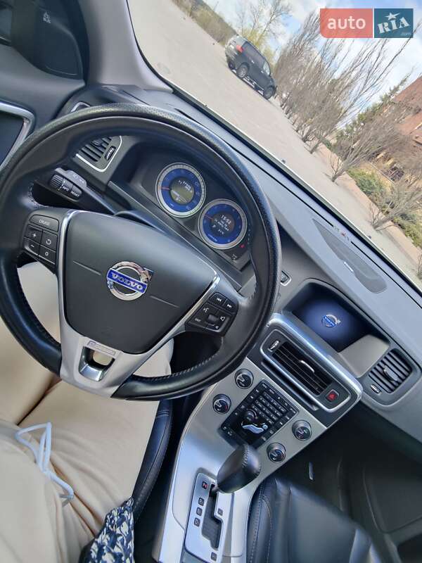 Седан Volvo S60 2011 в Харькове