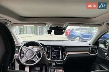 Седан Volvo S60 2021 в 