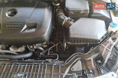 Седан Volvo S60 2015 в 