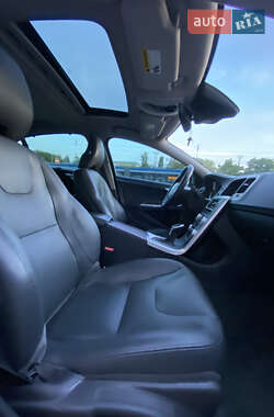 Седан Volvo S60 2016 в 