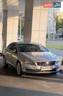 Седан Volvo S60 2016 в 