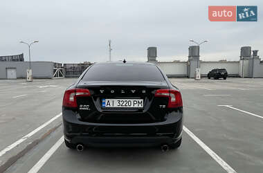 Седан Volvo S60 2012 в 