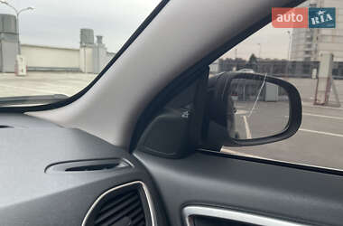Седан Volvo S60 2012 в 