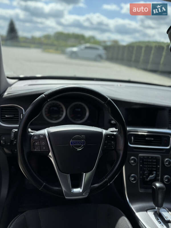 Седан Volvo S60 2010 в Жовкве фото 15 Седан Volvo S60 2010 в Жовкве