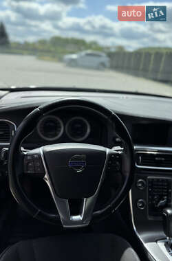 Седан Volvo S60 2010 в 