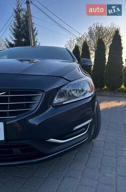 Седан Volvo S60 2016 в 