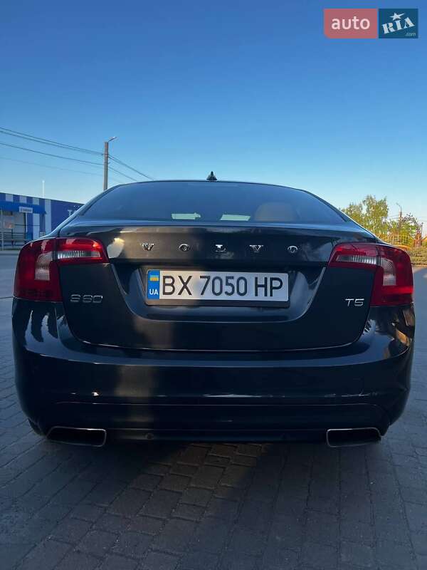 Седан Volvo S60 2016 в Шепетовке