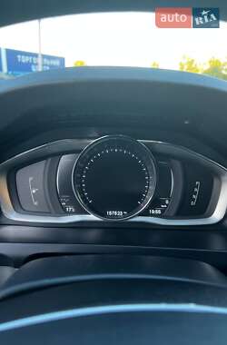 Седан Volvo S60 2016 в 