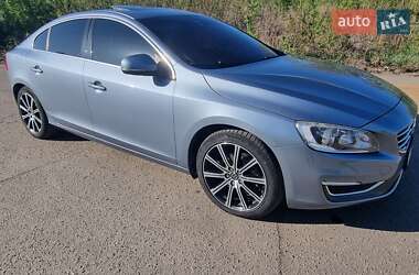Седан Volvo S60 2016 в Полтаве