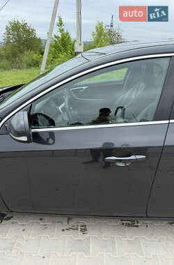 Седан Volvo S60 2012 в 