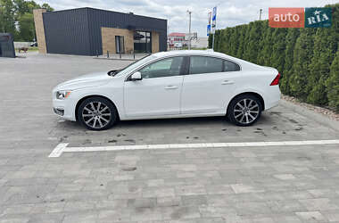 Седан Volvo S60 2017 в 