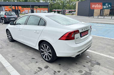 Седан Volvo S60 2017 в 