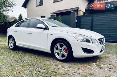 Седан Volvo S60 2011 в 