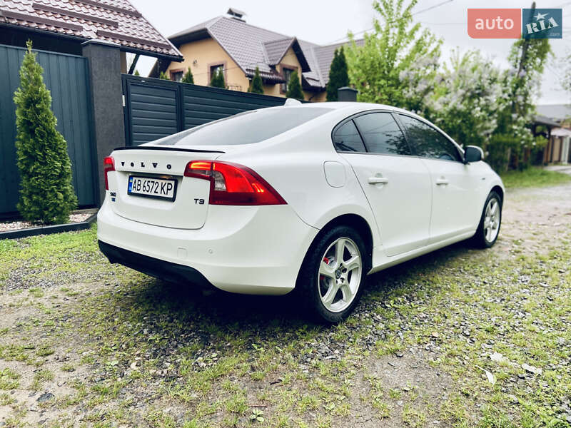 Седан Volvo S60 2011 в Виннице