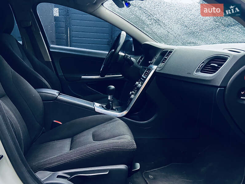 Седан Volvo S60 2011 в Виннице