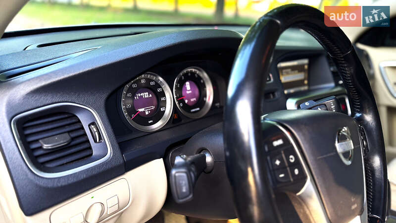 Седан Volvo S60 2012 в Ромнах фото 21 Седан Volvo S60 2012 в Ромнах