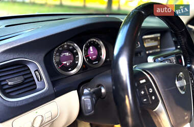 Седан Volvo S60 2012 в 