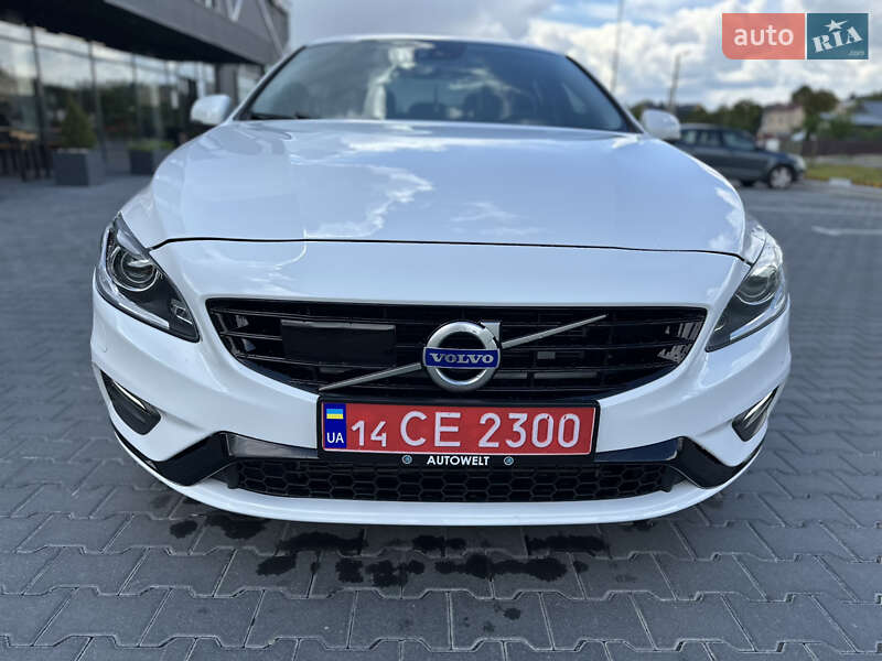 Седан Volvo S60 2017 в Львові