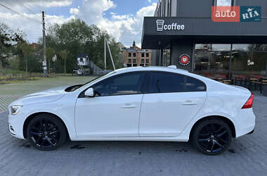 Седан Volvo S60 2017 в 