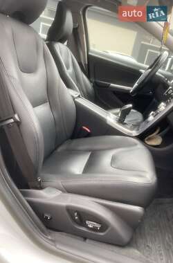 Седан Volvo S60 2014 в 