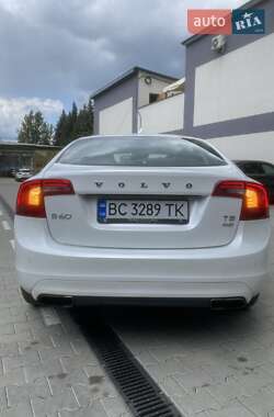 Седан Volvo S60 2014 в 