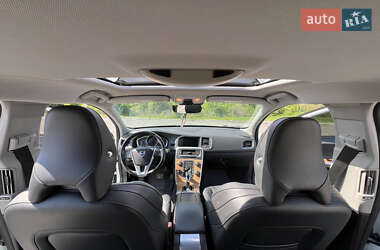 Седан Volvo S60 2015 в 